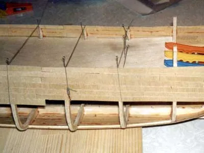 Стыки между рейками обшивки