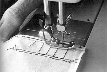 Прошивка шкаторины на машинке